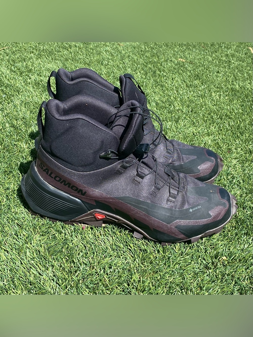 Salomon Cross Hike 2 Mid GORE-TEX Black/Bitter Black / plum women’s SZ 9
